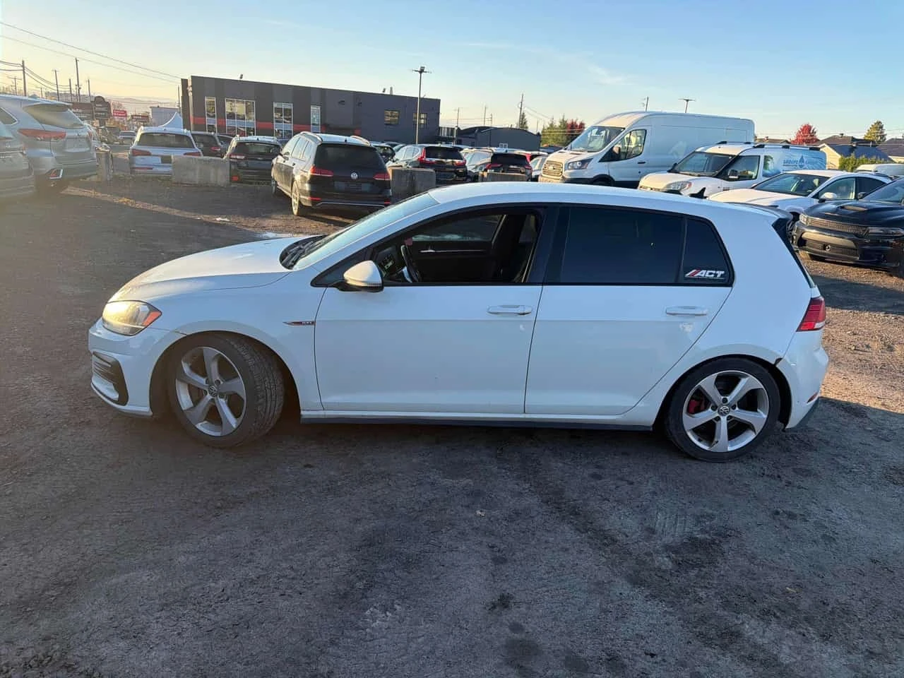 VW Golf GTI* 5 door Manual * CARFAX * �����������  | Mobile.bg � ����������� 2