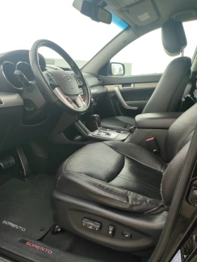 Kia Sorento 2.2 CRDi 4x4 НАПЪЛНО ОБСЛУЖЕН!!!, снимка 10