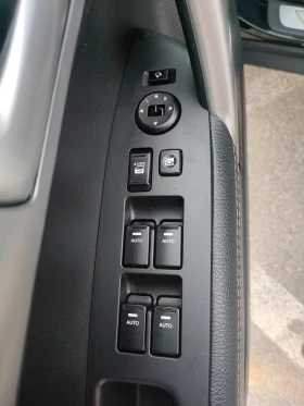 Kia Sorento 2.2 CRDi 4x4 НАПЪЛНО ОБСЛУЖЕН!!!, снимка 13