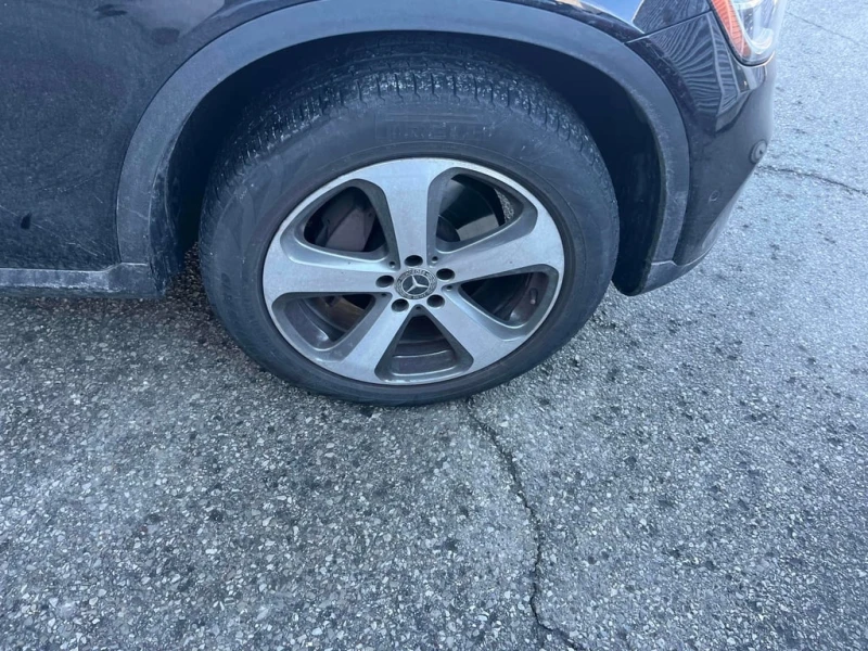 Mercedes-Benz GLC 300 2020 4MATIC * CARFAX * БЕЗ ПЪРВОНАЧАЛНА ВНОСКА, снимка 6 - Автомобили и джипове - 53038535