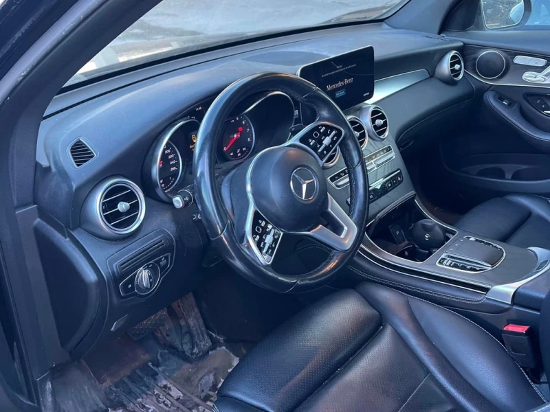 Mercedes-Benz GLC 300 2020 4MATIC * CARFAX * БЕЗ ПЪРВОНАЧАЛНА ВНОСКА, снимка 7 - Автомобили и джипове - 53038535