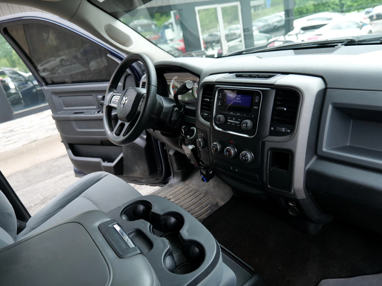 Dodge RAM 1500 5.7L V8 HEMI* 170076KM - изображение 9