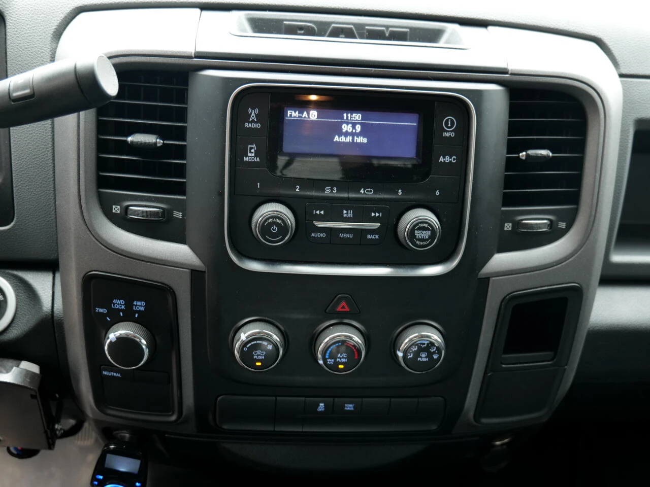 Dodge RAM 1500 5.7L V8 HEMI* 170076KM - изображение 10