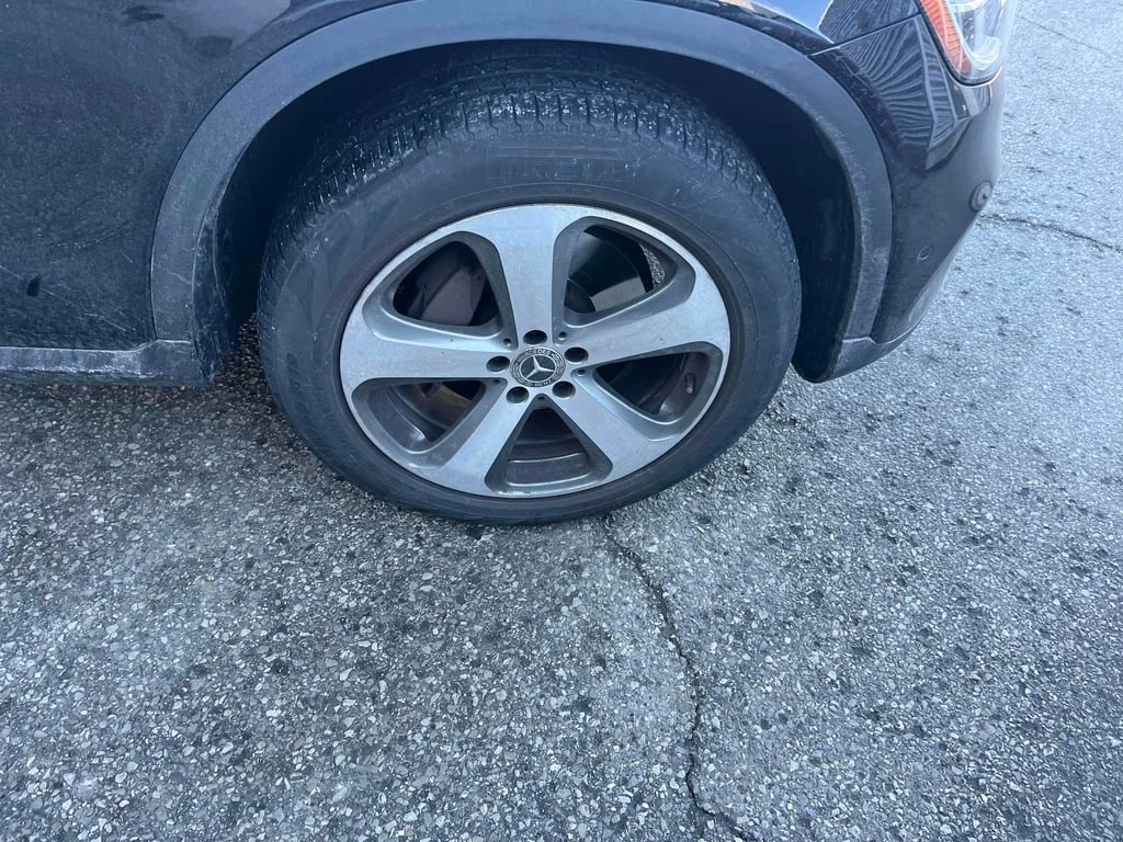 Mercedes-Benz GLC 300 2020 4MATIC * CARFAX * БЕЗ ПЪРВОНАЧАЛНА ВНОСКА - изображение 6