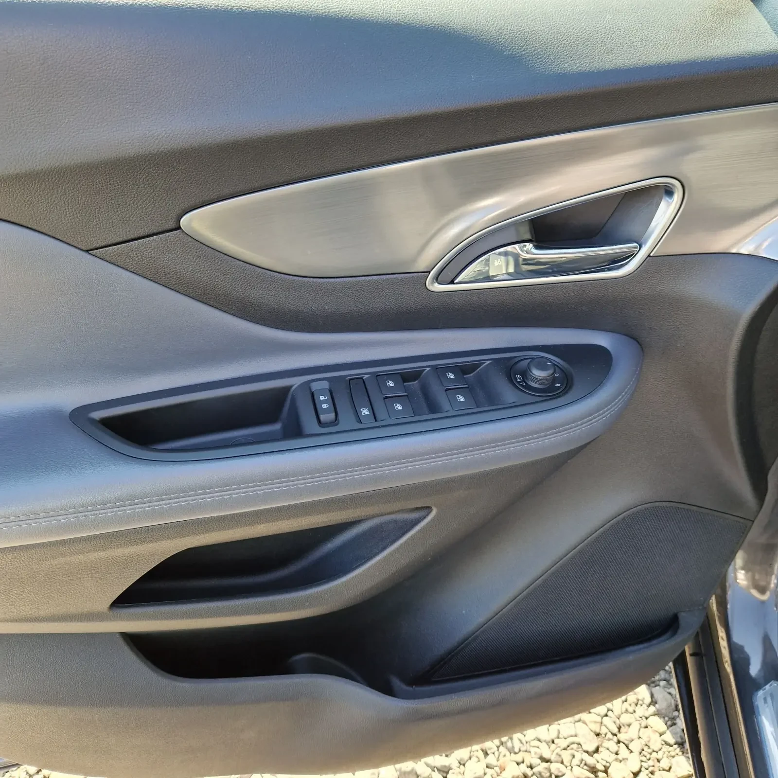 Opel Mokka 1.4i COSMO , снимка 6 - Автомобили и джипове - 53986971