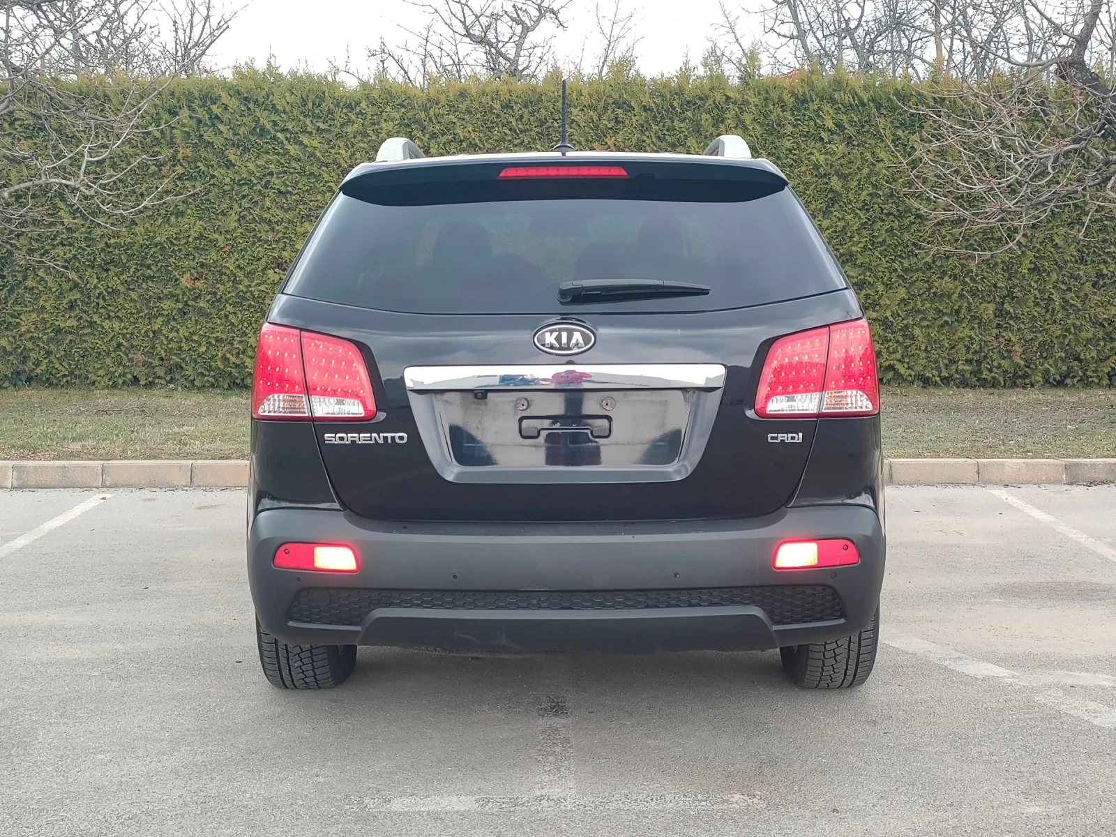 Kia Sorento 2.2 CRDi 4x4 НАПЪЛНО ОБСЛУЖЕН!!!, снимка 7 - Автомобили и джипове - 53986697