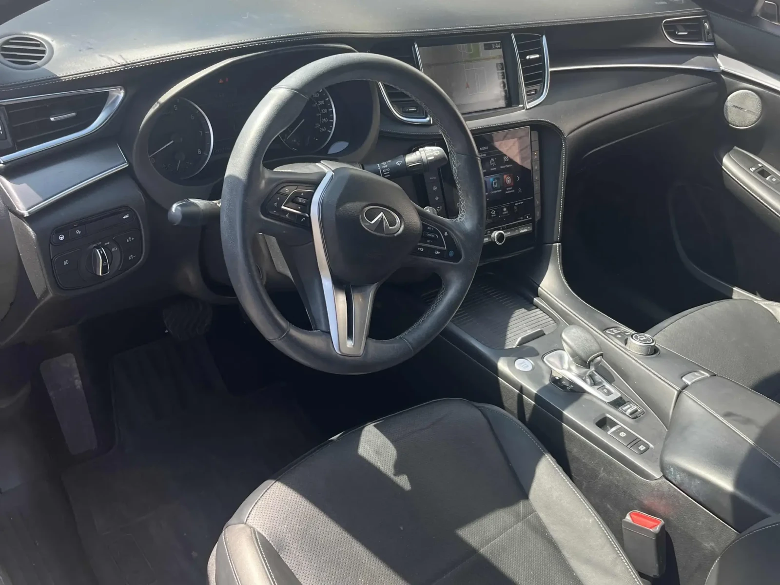 Infiniti QX56 CARFAX * АВТО КРЕДИТ * ПРОГНОЗНА ЦЕНА ДО БГ * , снимка 7 - Автомобили и джипове - 54631146