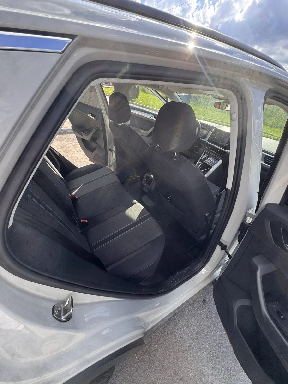 VW T-Roc 2000TDI, снимка 10 - Автомобили и джипове - 54691674
