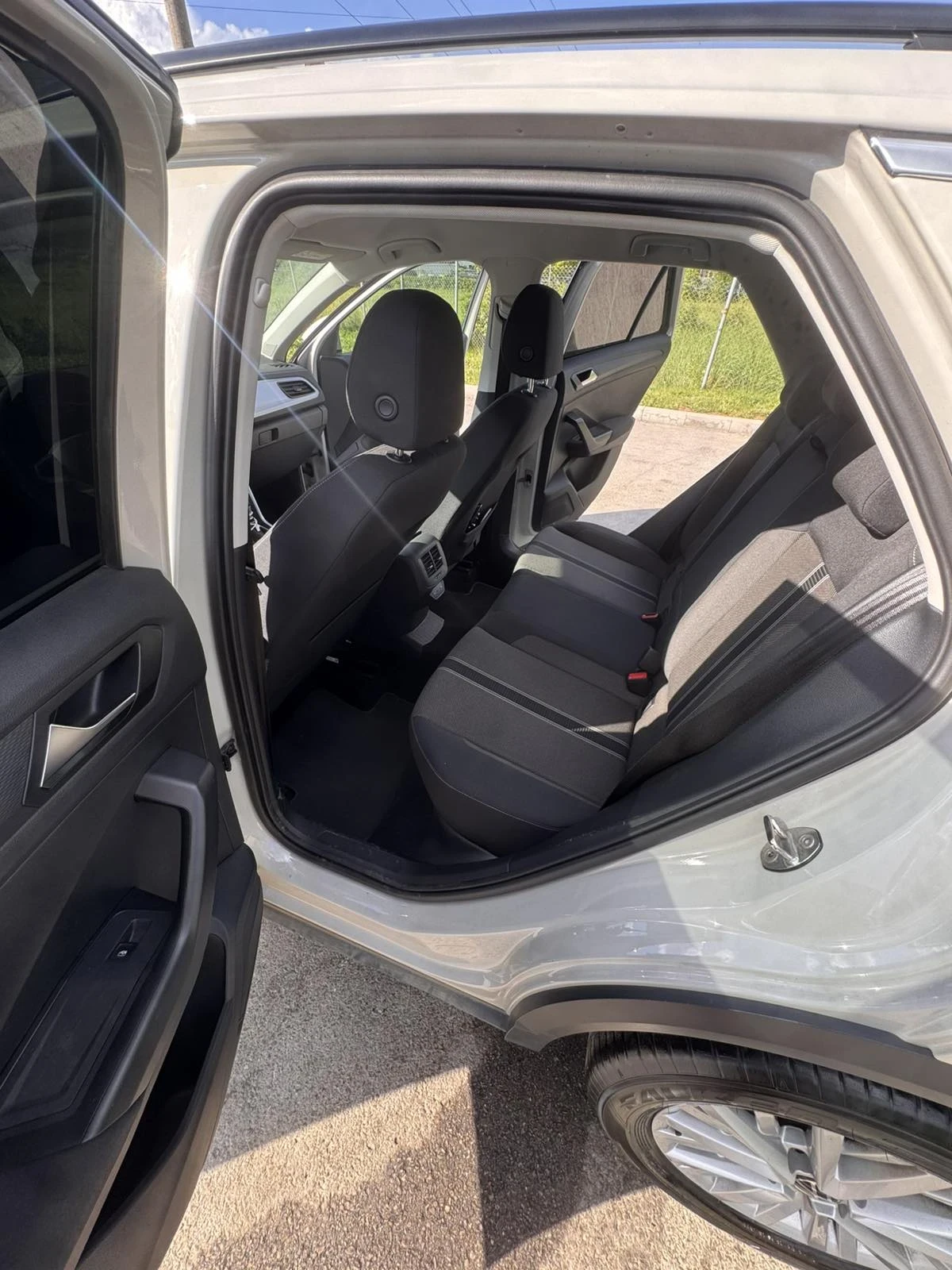 VW T-Roc 2000TDI, снимка 14 - Автомобили и джипове - 54691674