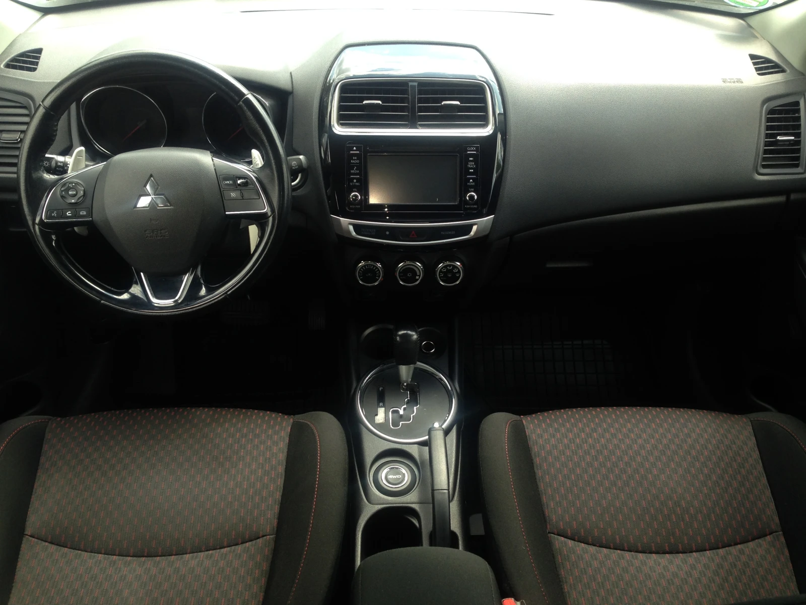 Mitsubishi ASX 2.2DID 4x4SUV FACELIFT Отлично състояние Нов Внос , снимка 15 - Автомобили и джипове - 54869037