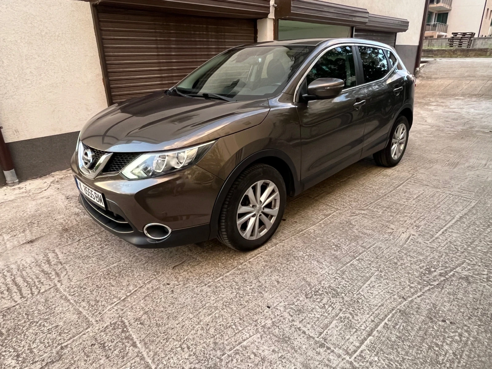 Nissan Qashqai, снимка 3 - Автомобили и джипове - 54990946