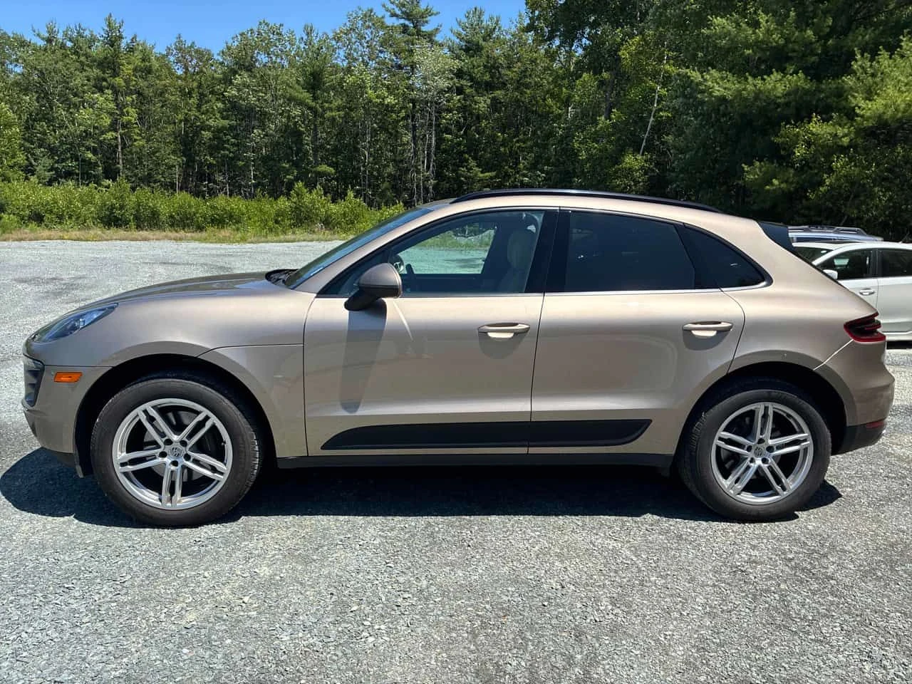 Porsche Macan * AWD 4dr * CARFAX * ЦЕНА ДО БГ, снимка 2 - Автомобили и джипове - 55353329