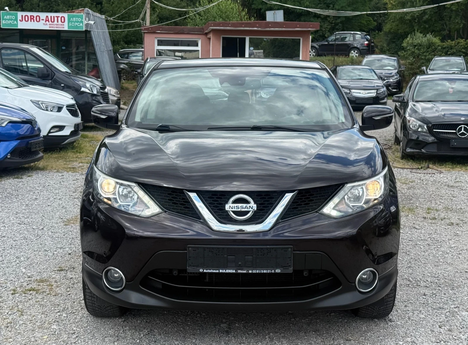 Nissan Qashqai 1.2 DIG-T* ПъленСервиз* Нави* Камера* Подгрев, снимка 2 - Автомобили и джипове - 55395381