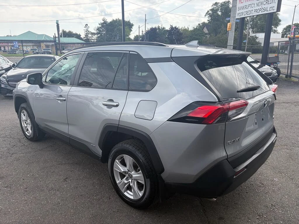 Toyota Rav4 Hybrid LE AWD, снимка 7 - Автомобили и джипове - 56330789