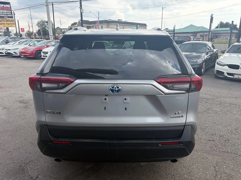 Toyota Rav4 Hybrid LE AWD, снимка 6 - Автомобили и джипове - 56330789