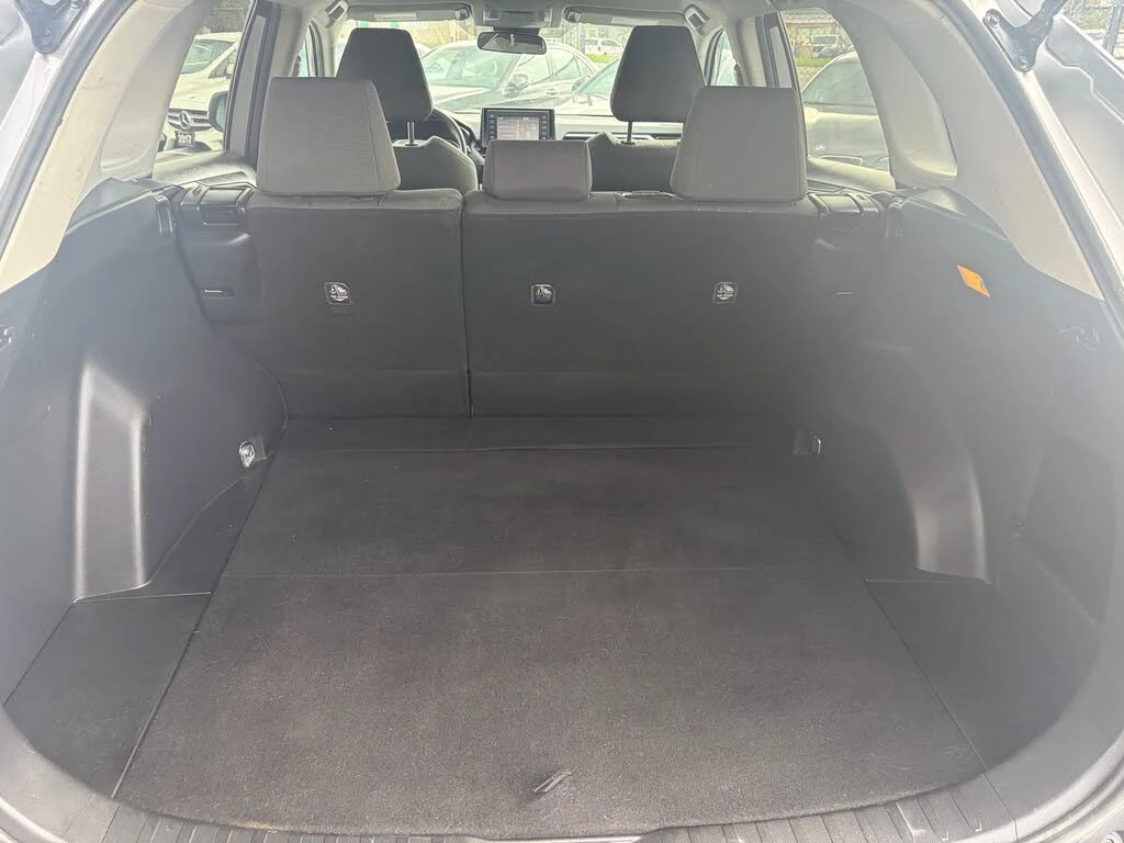 Toyota Rav4 Hybrid LE AWD, снимка 9 - Автомобили и джипове - 56330789