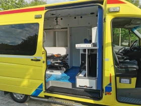 Mercedes-Benz Sprinter 319 V6 автоматик, снимка 7