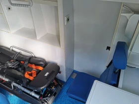 Mercedes-Benz Sprinter 319 V6 автоматик, снимка 14