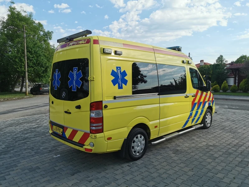 Mercedes-Benz Sprinter 319 V6 автоматик, снимка 5 - Бусове и автобуси - 50305185