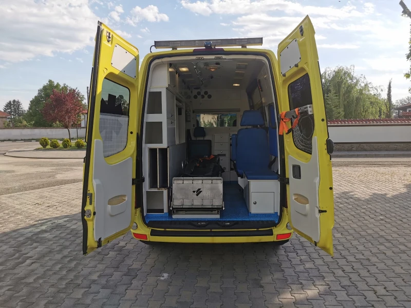 Mercedes-Benz Sprinter 319 V6 автоматик, снимка 6 - Бусове и автобуси - 50305185