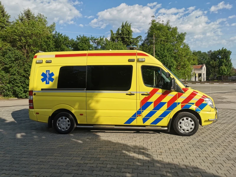 Mercedes-Benz Sprinter 319 V6 автоматик, снимка 3 - Бусове и автобуси - 50305185