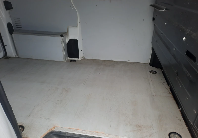 Peugeot Expert 2.0TDI, снимка 8 - Бусове и автобуси - 53249166