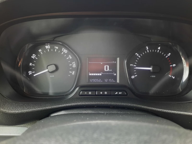 Peugeot Expert 2.0TDI, снимка 15 - Бусове и автобуси - 53249166