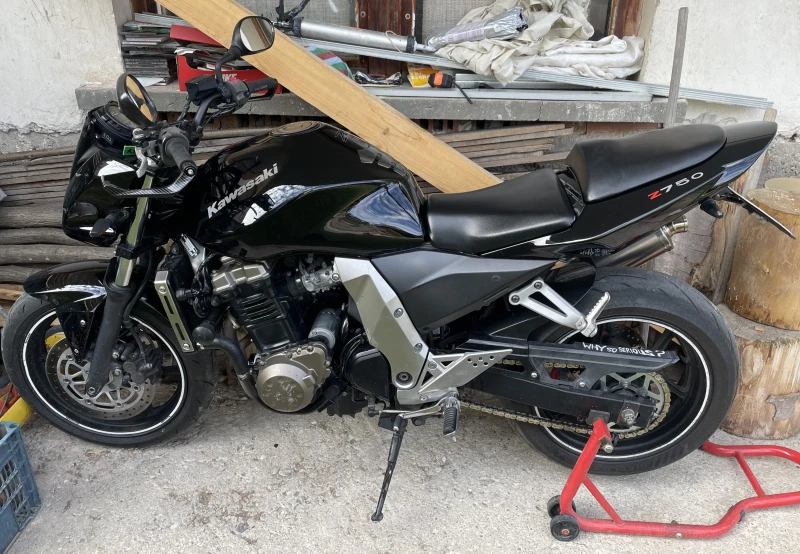 Kawasaki Z 750, снимка 7 - Мотоциклети и мототехника - 51954836