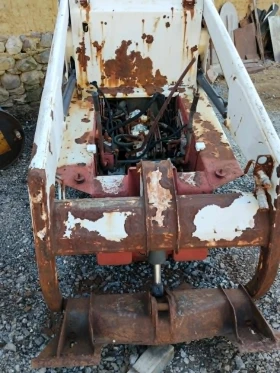 Мини челни товарачи Bobcat 553, снимка 8