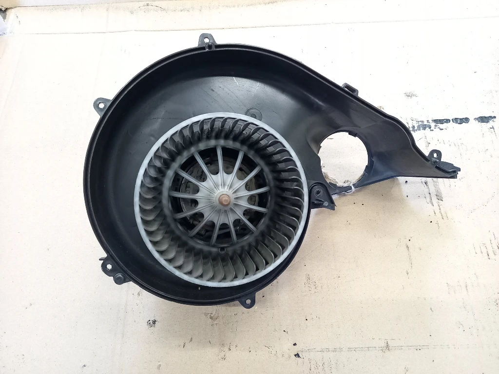    60 2.4  | Mobile.bg   1