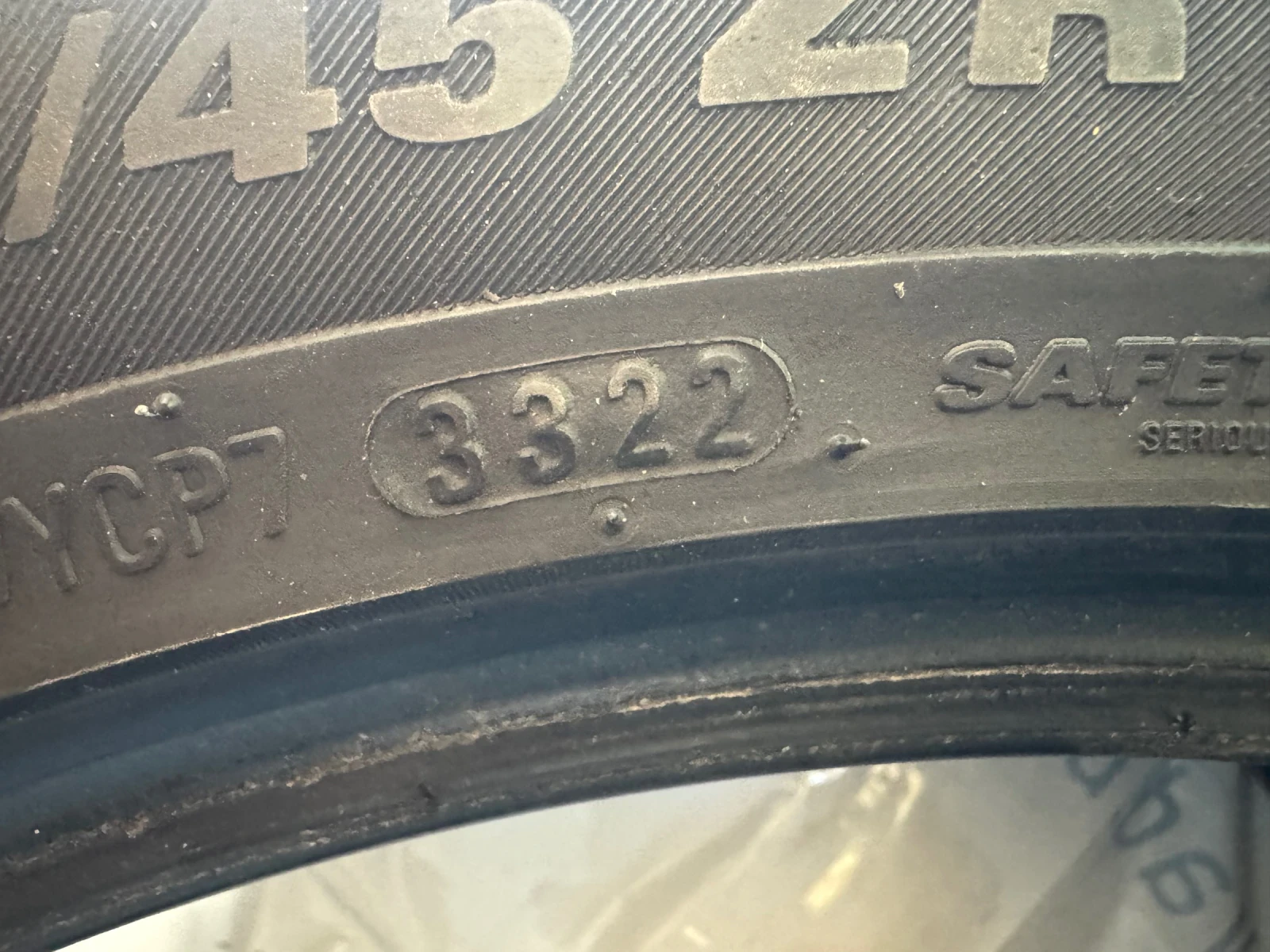 Гуми Летни 245/45R19, снимка 5 - Гуми и джанти - 54150050