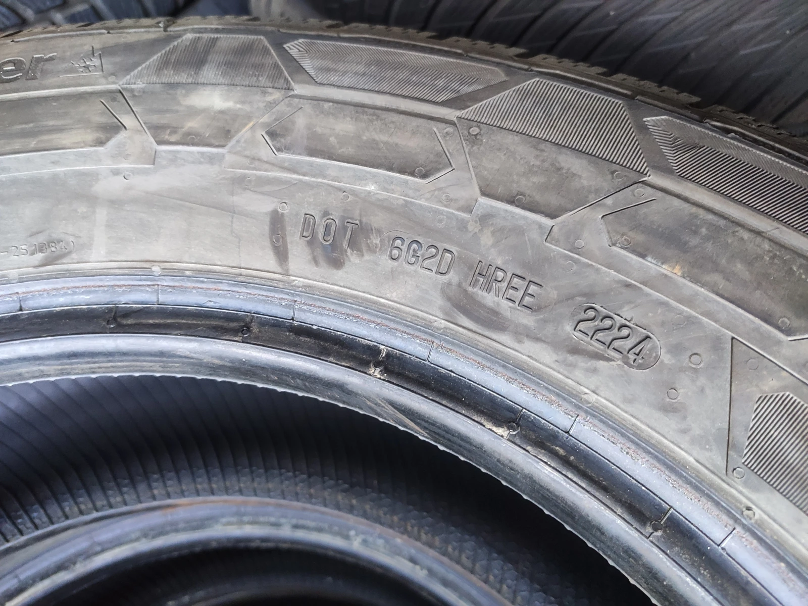 Гуми Зимни 225/65R16, снимка 10 - Гуми и джанти - 54986795