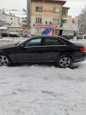 Mercedes-Benz E 220 Лек, снимка 12