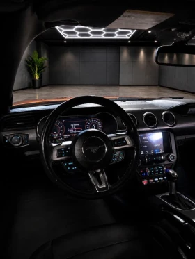 Ford Mustang ECOBOOST PREMIUM| CONVERTIBLE| 310HP| LED| REAR CA | Auto.bg — изображение 6