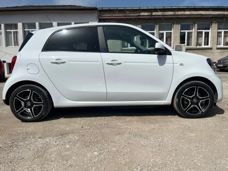 Smart Forfour A453, снимка 2 - Автомобили и джипове - 47348939