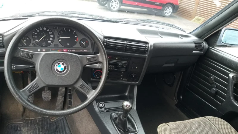 BMW 318, снимка 4 - Автомобили и джипове - 48043764