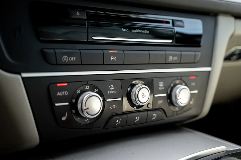 Audi A6 3.0TDI FUL FUL!!!, снимка 12 - Автомобили и джипове - 49467383