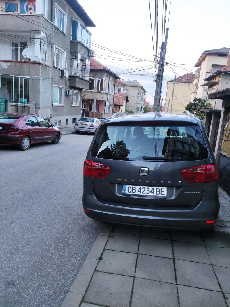 Seat Alhambra, снимка 5 - Автомобили и джипове - 50541046