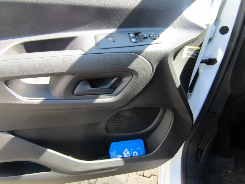 Opel Combo eCargo-XL/136HP/CAM/NAVI/LED/ACC/515g, снимка 12 - Автомобили и джипове - 52223834