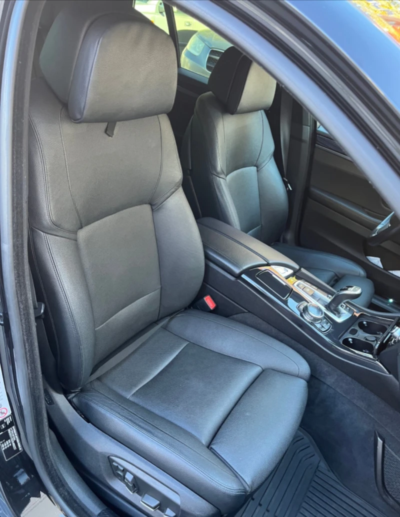 BMW 530 xd/FACE/LED/печка, снимка 11 - Автомобили и джипове - 52339717