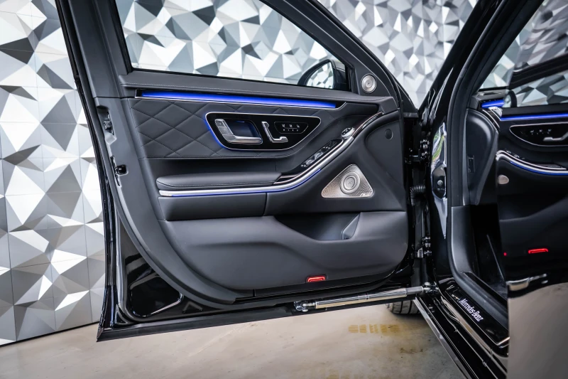 Mercedes-Benz S 680 4M V12 Guard VR10, снимка 7 - Автомобили и джипове - 52377950