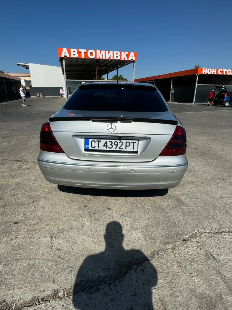 Mercedes-Benz E 270 FULL, снимка 4 - Автомобили и джипове - 53038547