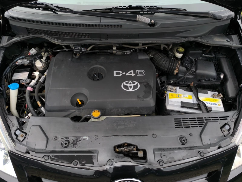 Toyota Corolla verso FACE LIFT-2.2D4D-136кс-6 скорости-КЛИМАТРОНИК-, снимка 16 - Автомобили и джипове - 52663772