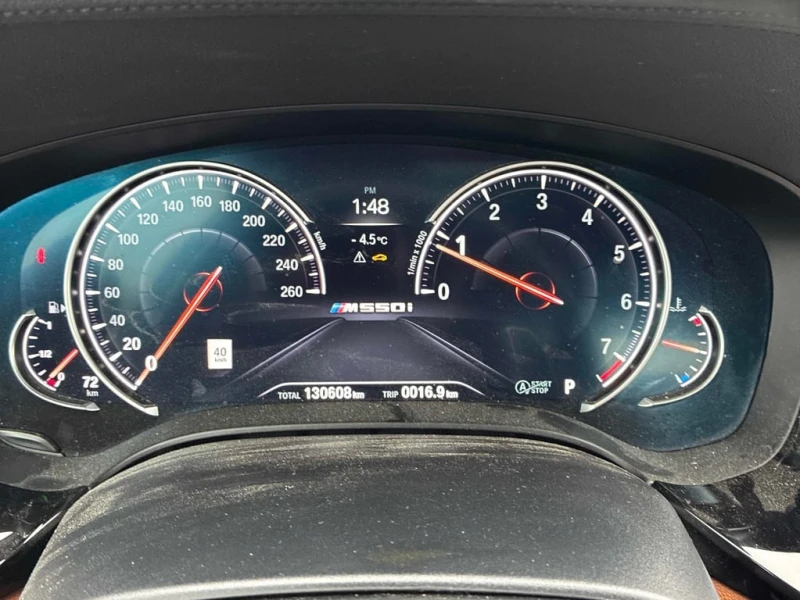 BMW 550 * M550i xDrive * CARFAX * ГЕНЕРАЦИЯ * 360, снимка 8 - Автомобили и джипове - 53252477