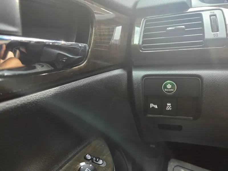 Honda Accord 2.4 9Th Generation, снимка 11 - Автомобили и джипове - 55841564