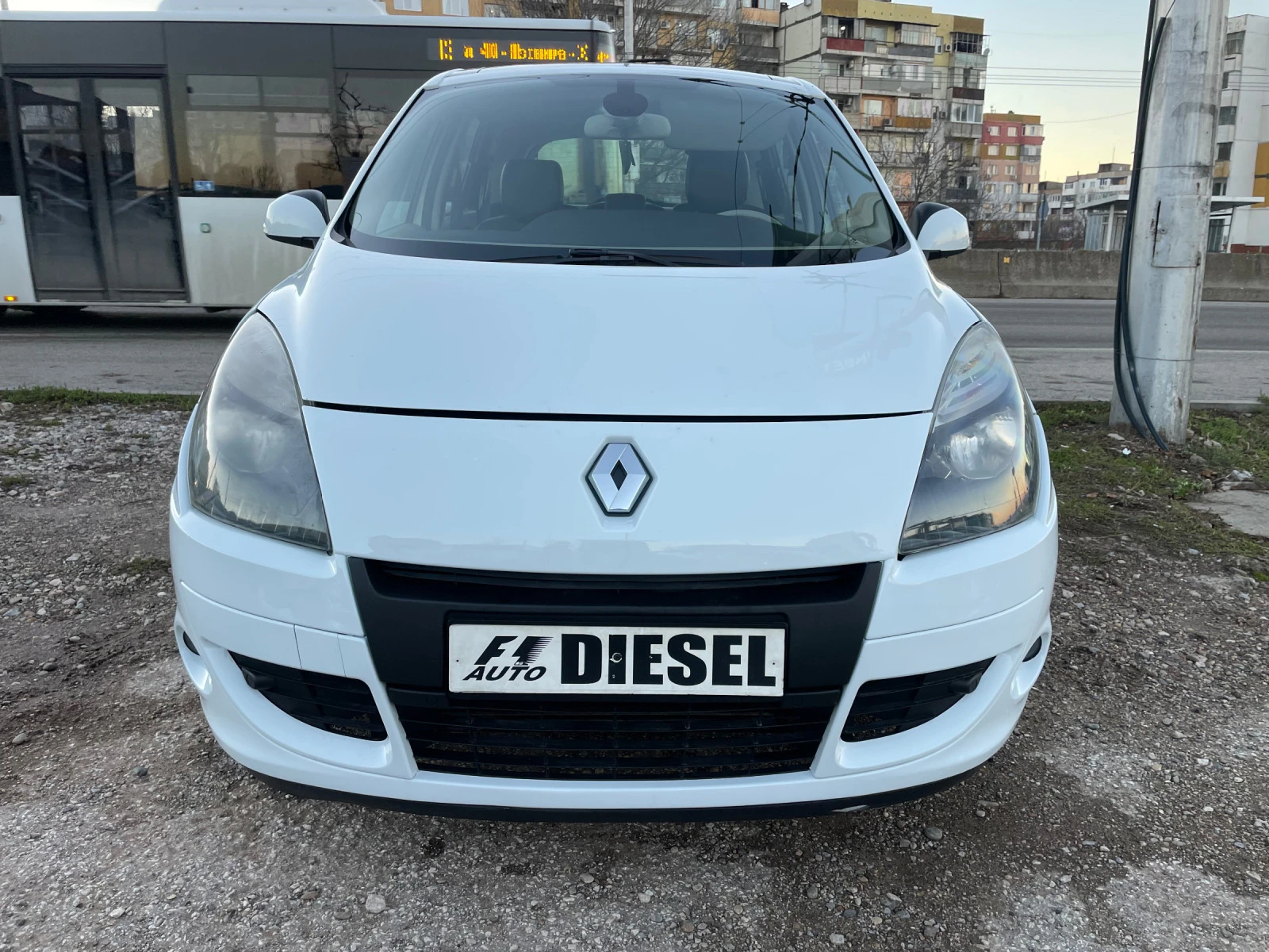 Renault Scenic 1.5DCI-НАВИ-ПАНОРАМА-ИТАЛИЯ - изображение 2