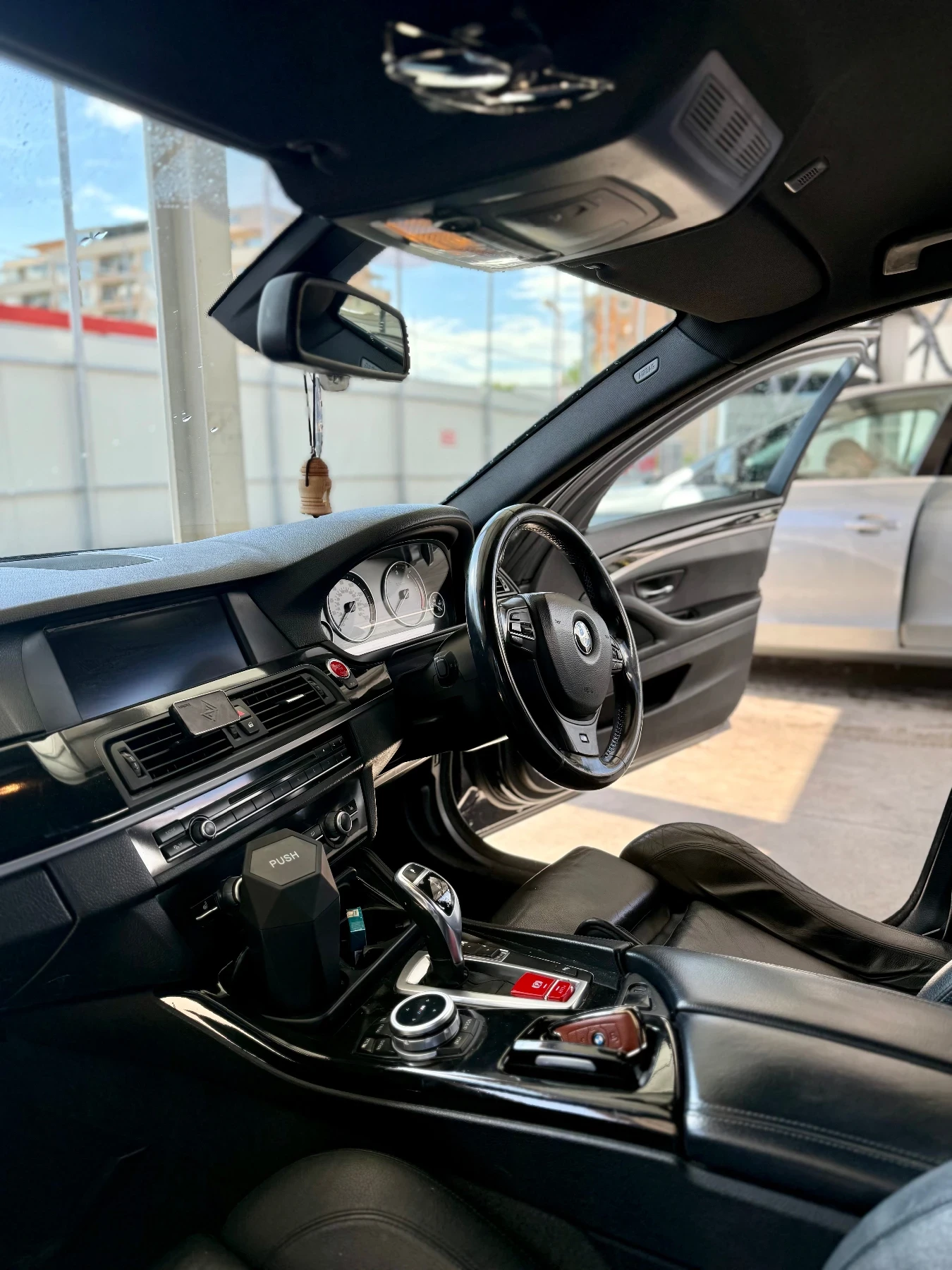 BMW 520  - изображение 4