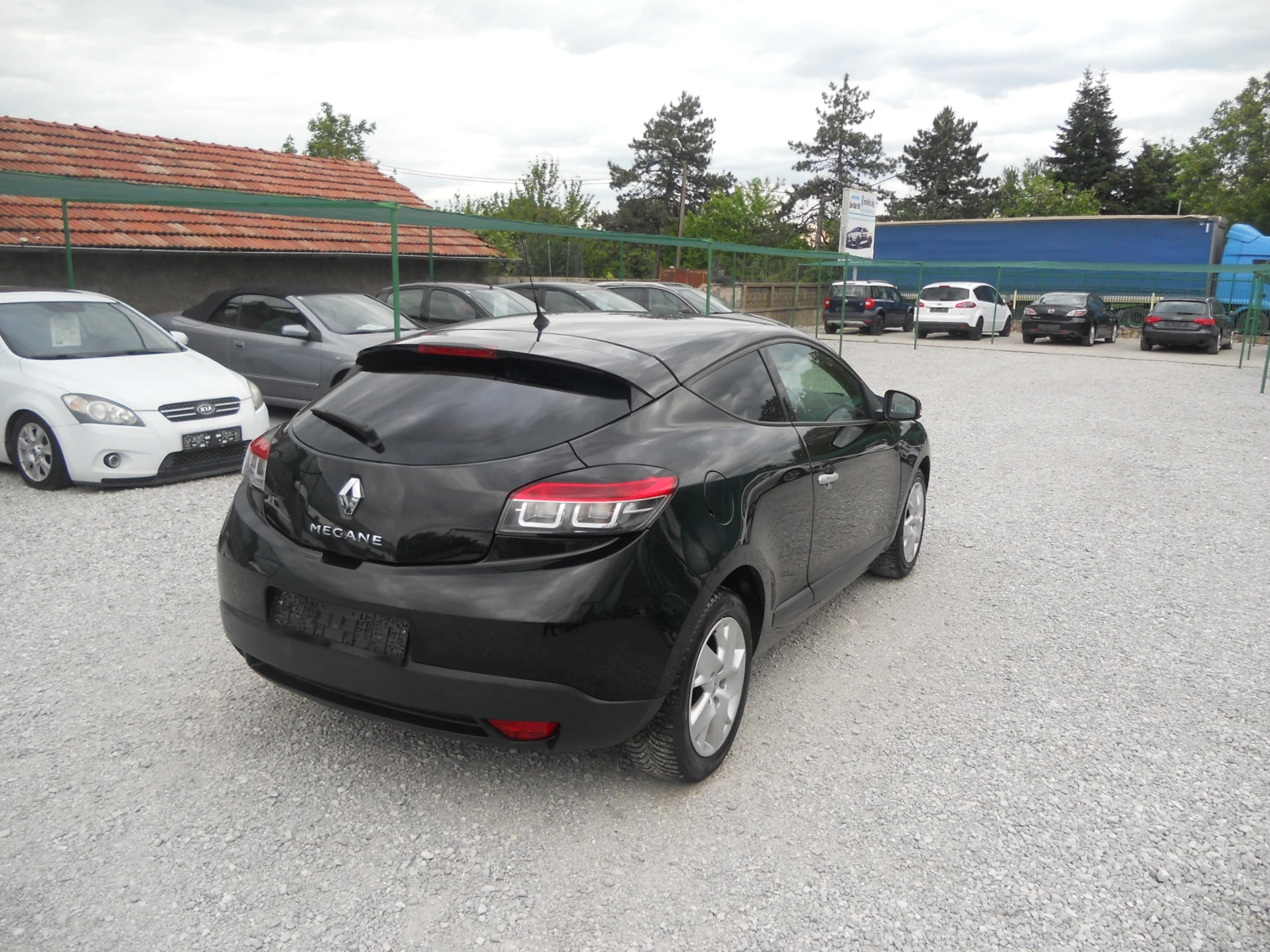 Renault Megane 1.6i ЛИЗИНГ!!!! РЕАЛНИ КИЛОМЕТРИ+ СЕРВИЗНА ИСТОРИЯ - изображение 4