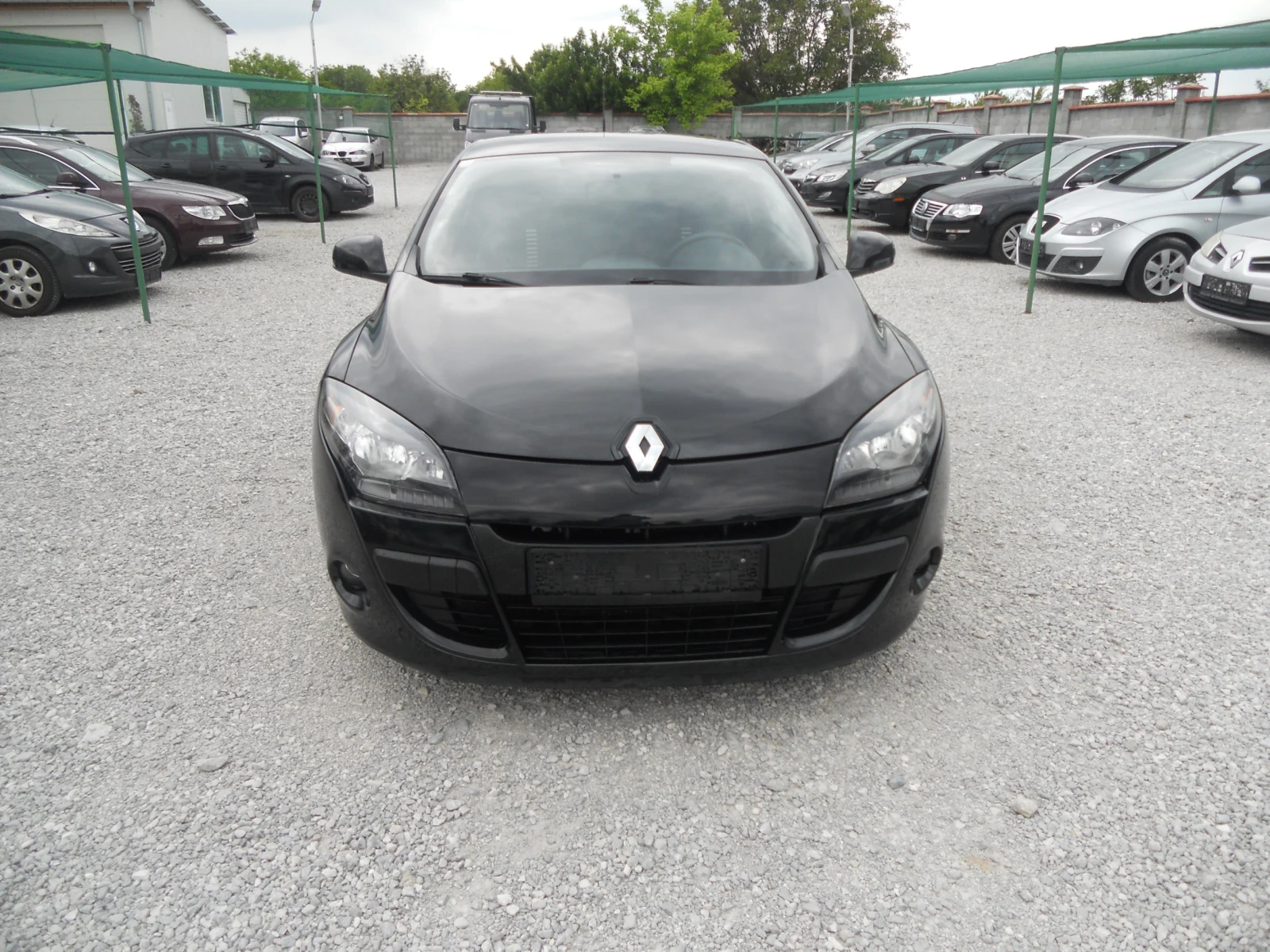 Renault Megane 1.6i ЛИЗИНГ!!!! РЕАЛНИ КИЛОМЕТРИ+ СЕРВИЗНА ИСТОРИЯ - изображение 2