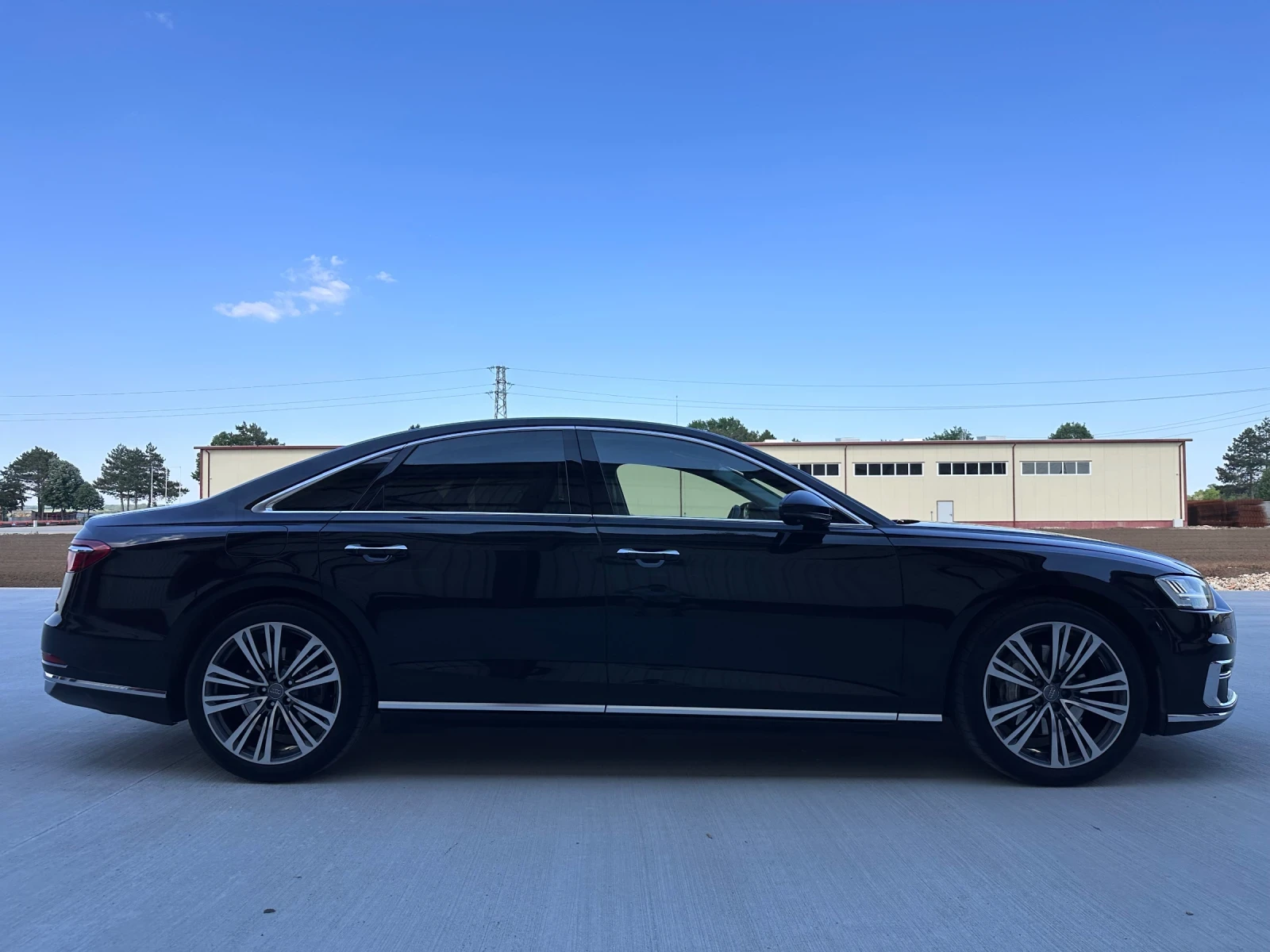 Audi A8 50 TDI - изображение 2